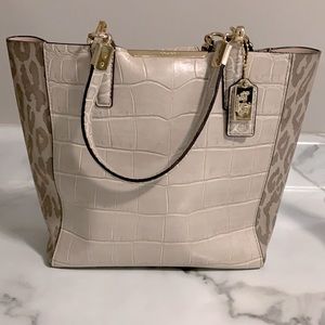 Coach crossbody bag with wallet